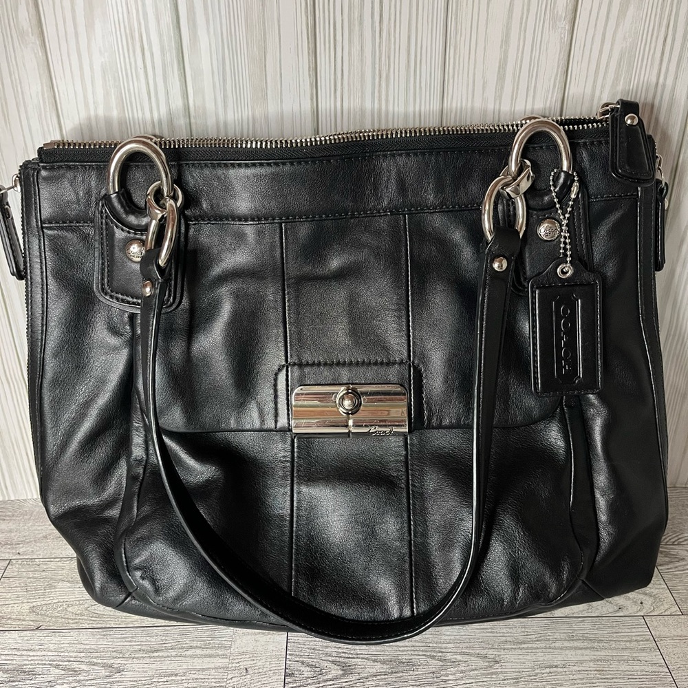 Coach Kristin E1182- 18298 Leather Shoulder Purse